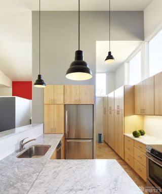 最新小厨房简约吊灯装修设计效果图片