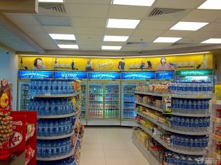 小型超市装修饮品区装饰图片