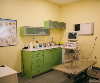 动物医院室内黄色墙面装修效果图片