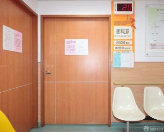 现代医院室内实木门装修效果图片 