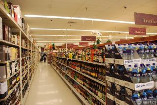 超市货架陈列走廊玄关图片