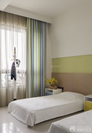 条纹窗帘装修效果图片 简单卧室装修效果图