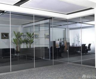 现代办公室玻璃墙设计效果图片