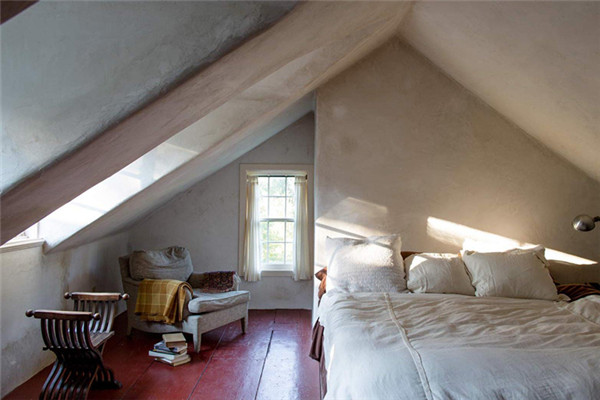 阁楼卧室装修图片