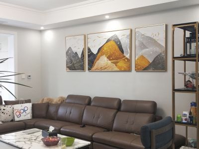 泓景湾120平三居室现代风格装修案例