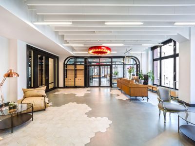 办公室-300㎡-绚丽风效果图